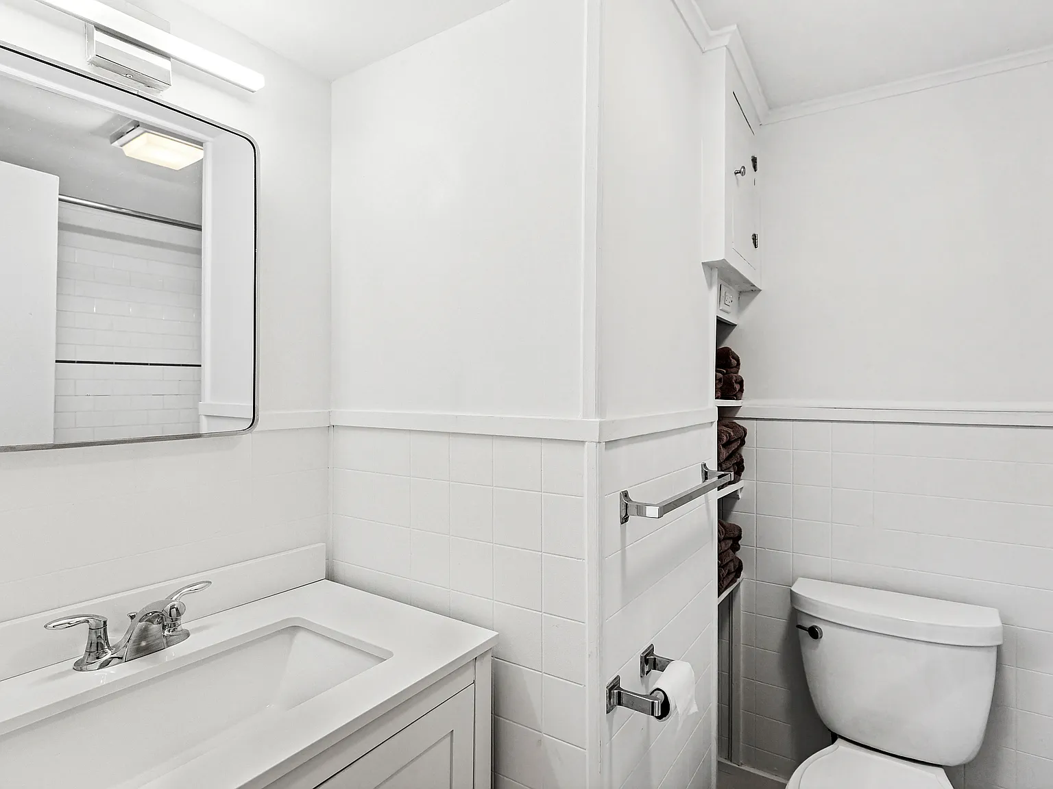 2 bed, 960 sqft, $3,500 — Photo 3