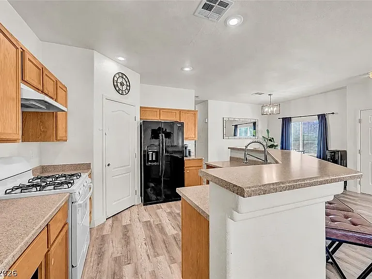 3508 Hazelnut Pine Pl #3 — Photo 3