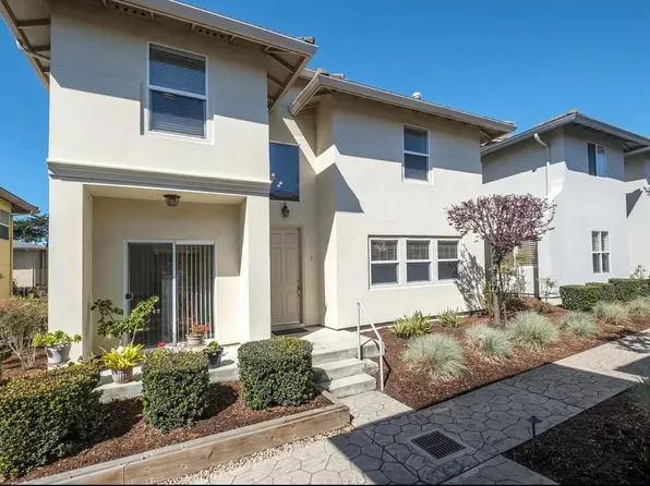 3 Carmel Cir, Marina, CA 93933