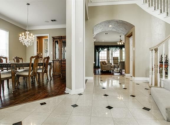 4th image of 562 Homewood Dr