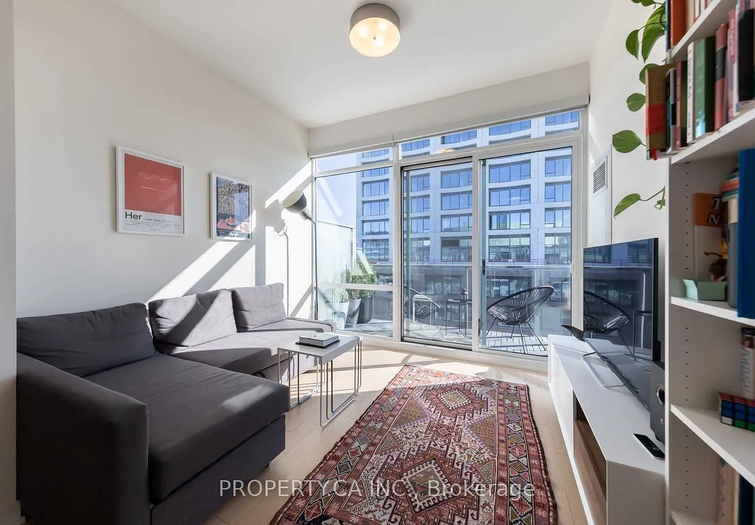 1 bed, $2,400 — Photo 3