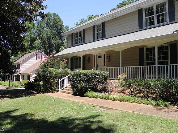 2nd image of 150 Monticello Way