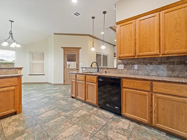 700 Cosper Creek Dr — Photo 8