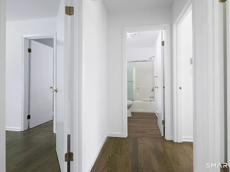 19 E Main St — Photo 14