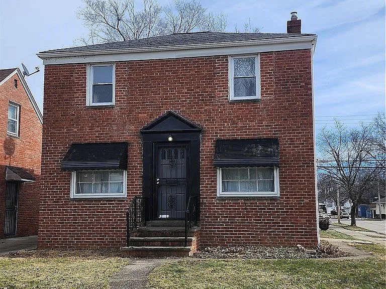 5435 Beechwood Ave — Photo 1