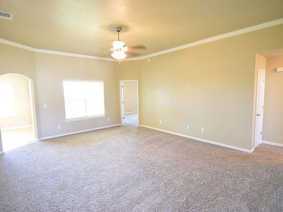5th image of 925 Kacie Dr