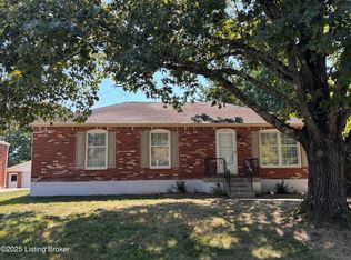 5301 Sprucewood Dr, Louisville, KY 40291