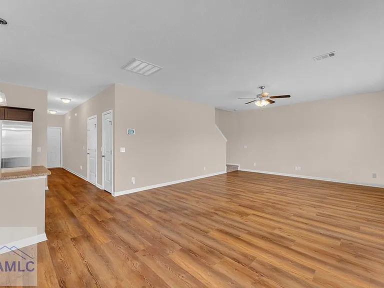 139 W West Winn Ave — Photo 17