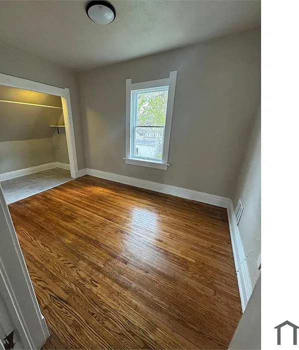 3 bed, $1,250 — Photo 3