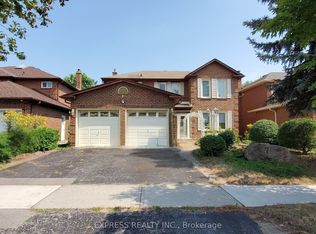 7 Calthorpe Ave #A, Toronto, ON M1C3S3