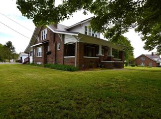 100 Riverview Rd, Irvine, KY 40336