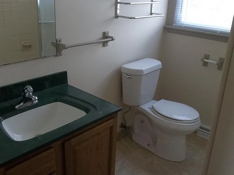 4458 S Crawford Rd #UPPER LEVEL — Photo 14