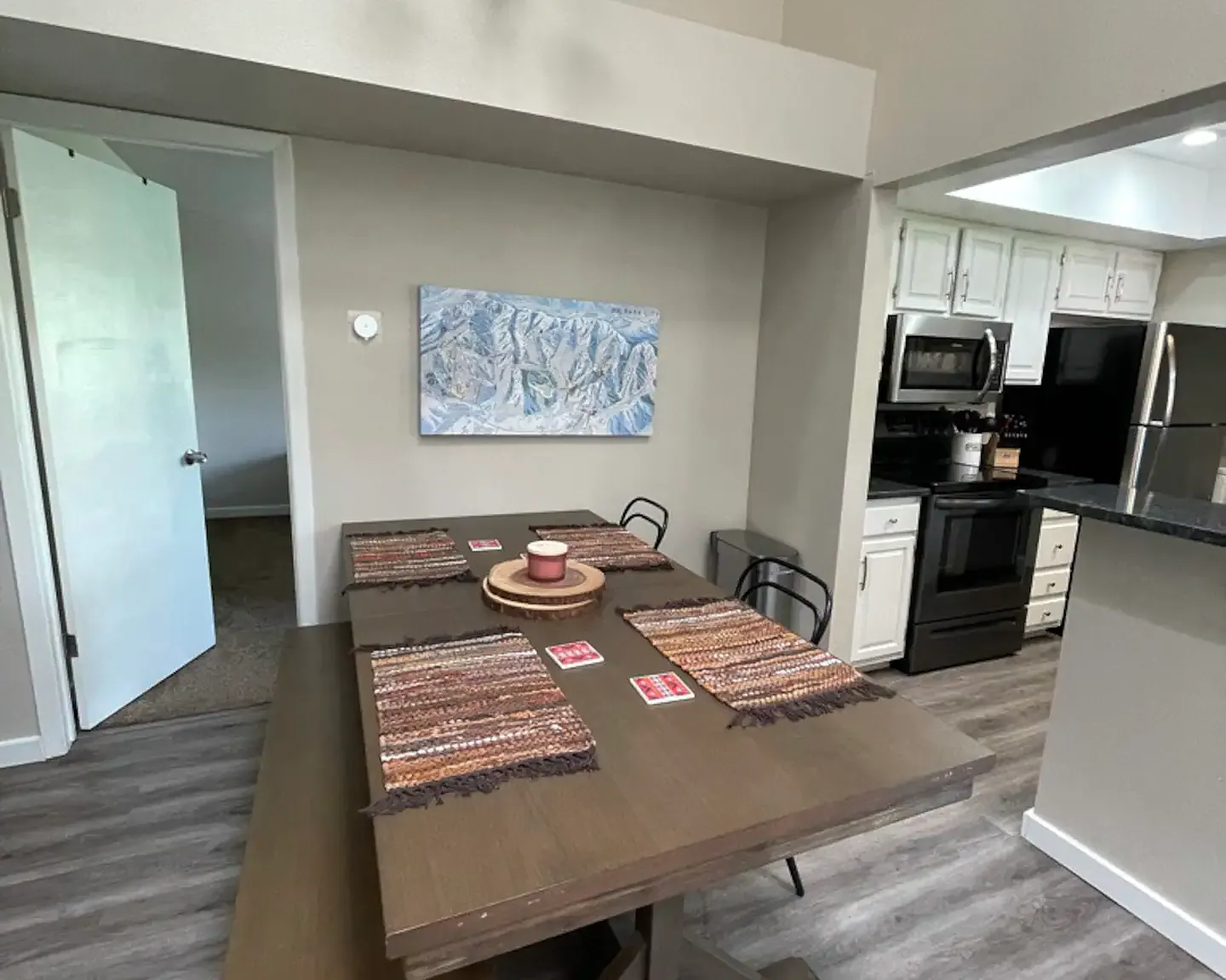 2 bed, 1014 sqft, $2,900 — Photo 2