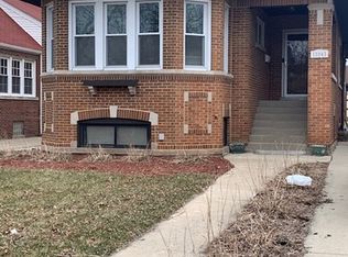 10243 S Oakley Ave, Chicago, IL 60643