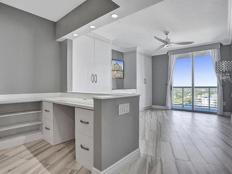 3020 NE 32nd Ave #1512 — Photo 7