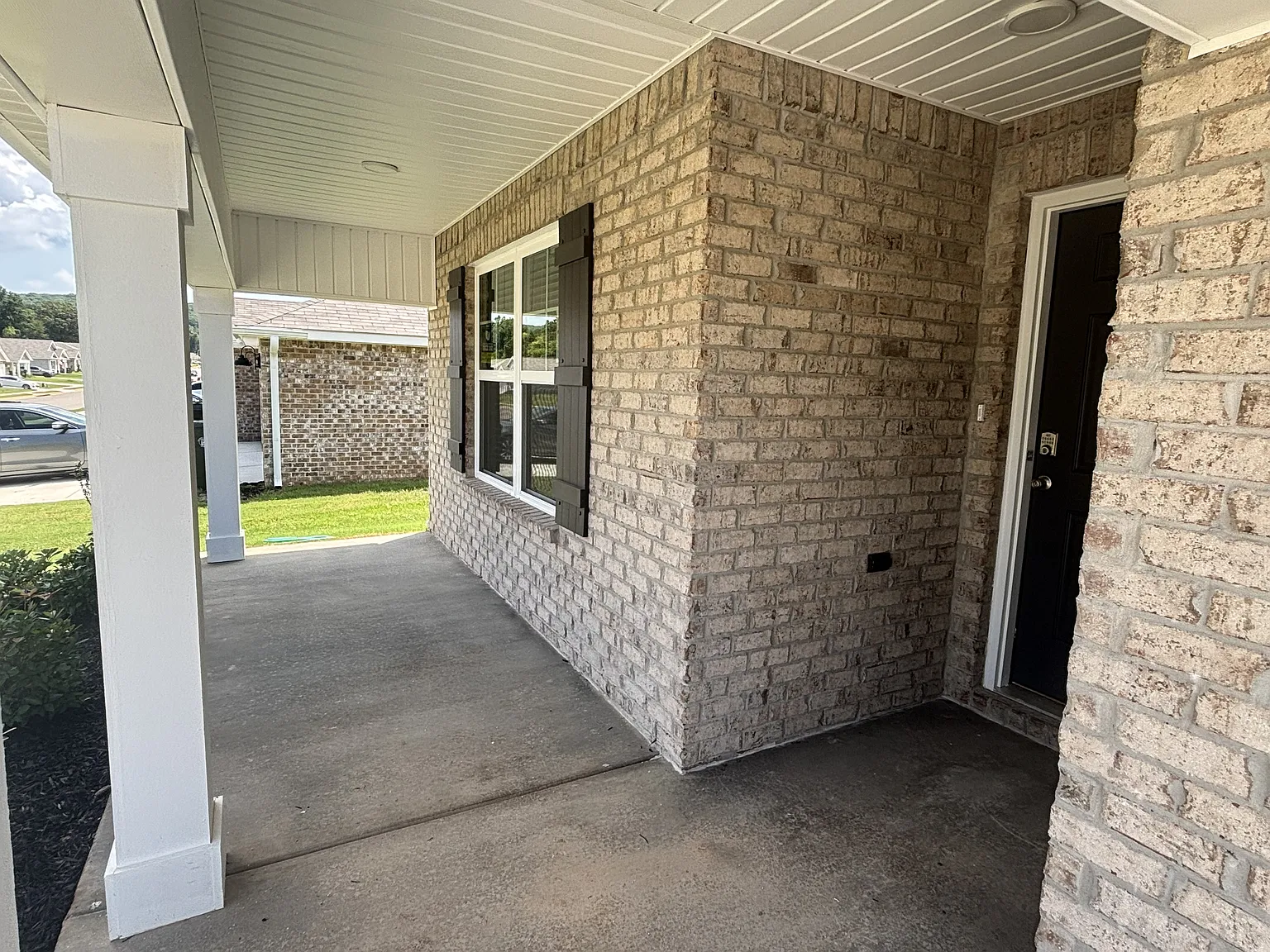 4 bed, 1841 sqft, $1,915 — Photo 2