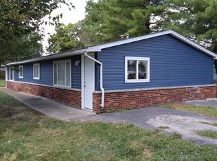 207 Roxana Ave #B, South Roxana, IL 62087