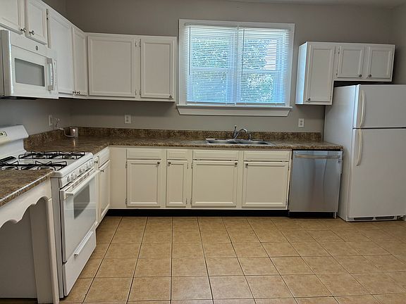 4th image of 3388 Northrop St