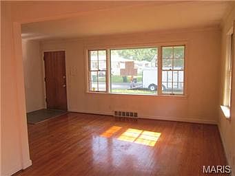 2nd image of 1226 Mead Dr