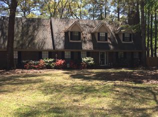 453 Davis Rd, Richmond Hill, GA 31324