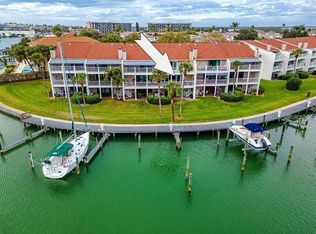 12364 Capri Cir N, Treasure Island, FL 33706