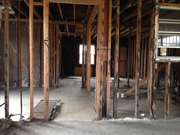 5th image of 927 Lamanche St