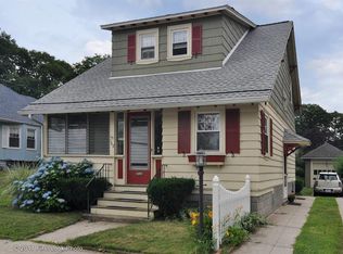 162 Blackamore Ave, Cranston, RI 02910