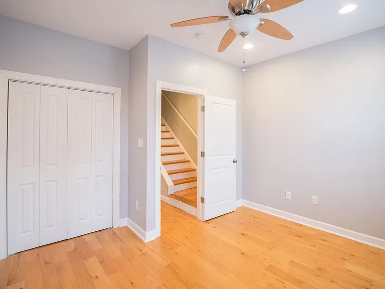 2033 Manton St — Photo 14