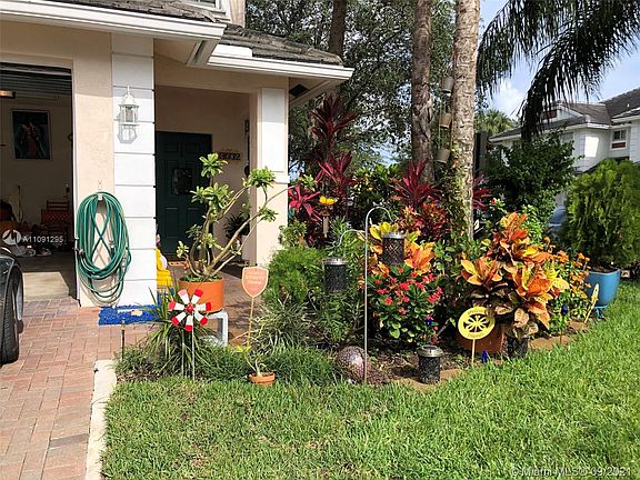 4th image of 3002 NW 30th Way #3002