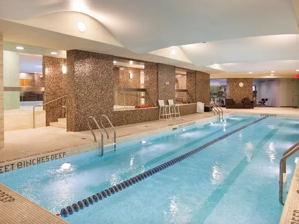 240 Riverside Boulevard image 15 of 16