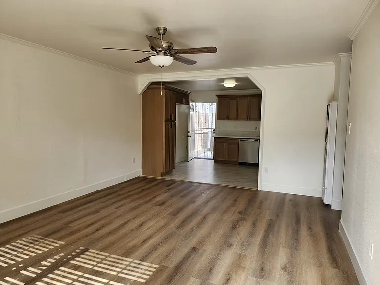 7752 Newman Ave #4 — Photo 2