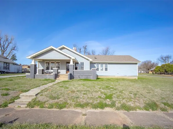209 N Rush Ave, Rush Springs, OK 73082
