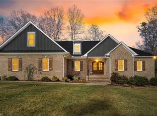 2614 Mableton Dr, Burlington, NC 27217