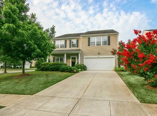 3805 Cameron Creek Dr, Matthews, NC 28105