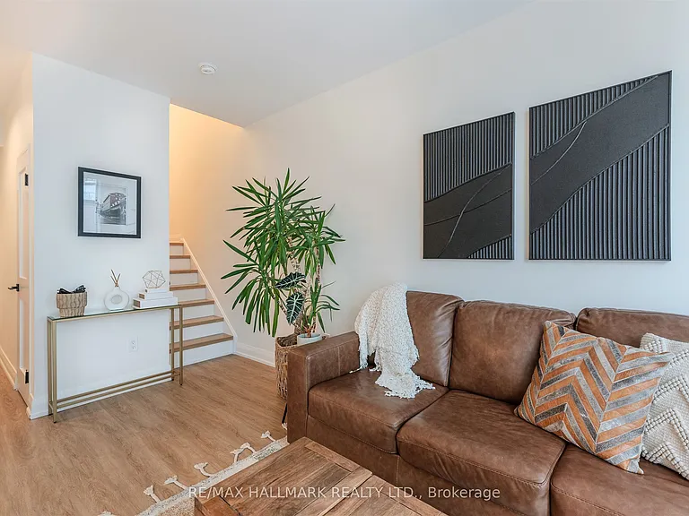 39 Parliament St #916 — Photo 3