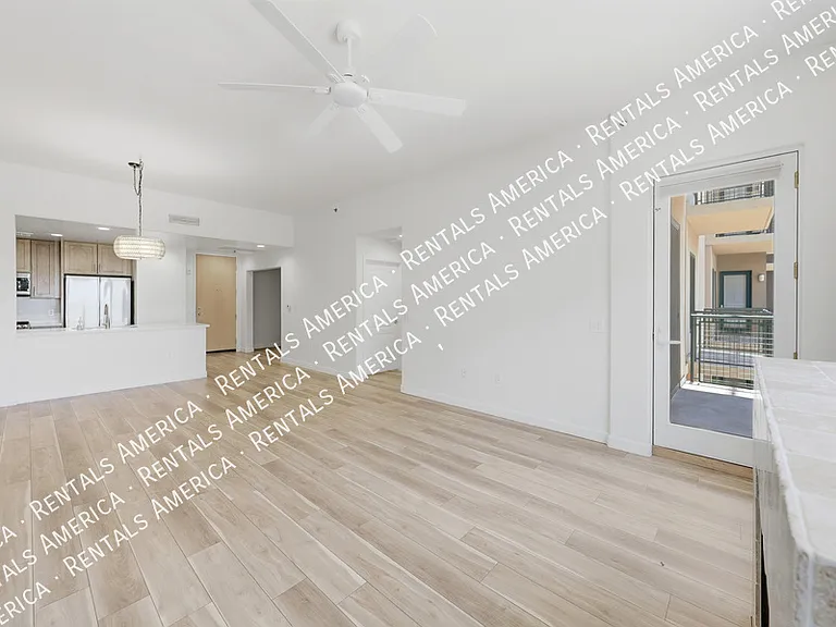 2302 N Central Ave #409 — Photo 15