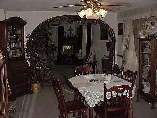3rd image of 221 E Hamilton St