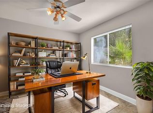 9441 Amber Valley Ln, Las Vegas, NV 89134