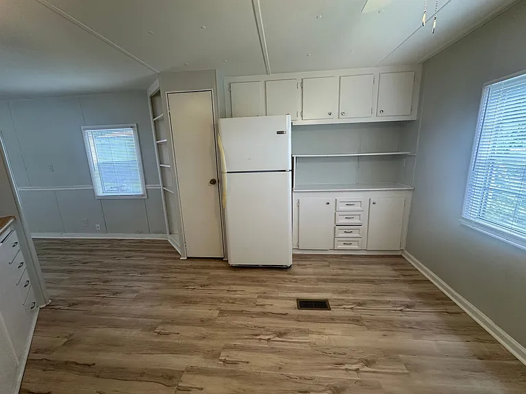 2430 Catherine Lake Rd #3 — Photo 7