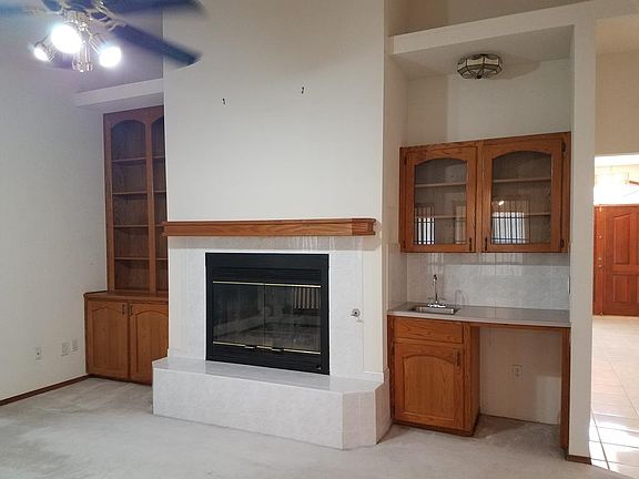Wet Bar in Den 