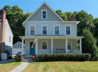 37 Grove St, Mount Kisco, NY 10549