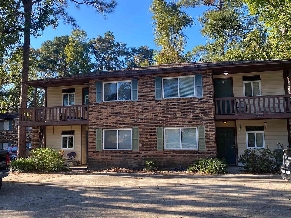 1st image of 3200 Ginger Dr APT A