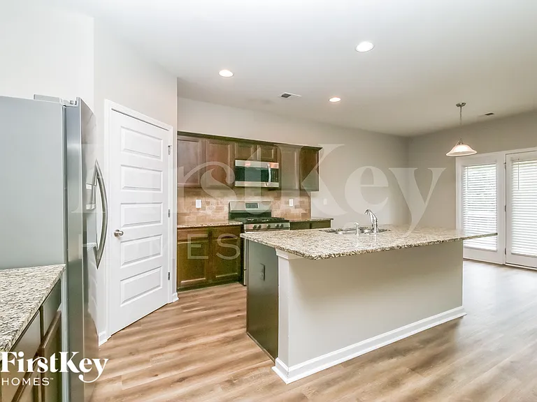 2057 Massey Ln — Photo 5