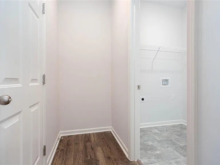 61 Grove Springs Ct — Photo 10