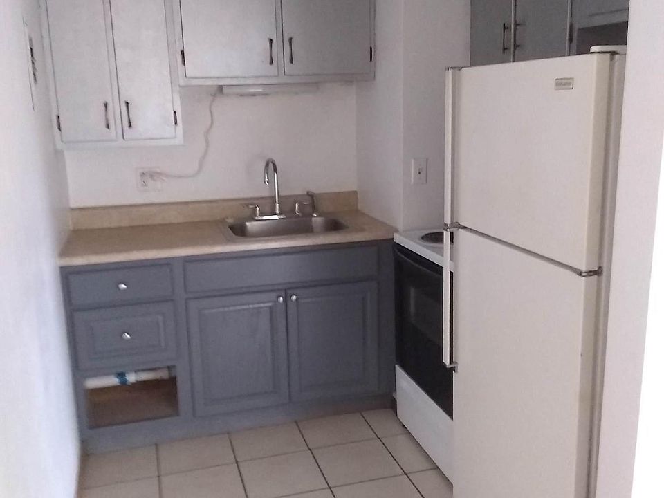 1st image of 119 E Poos Dr