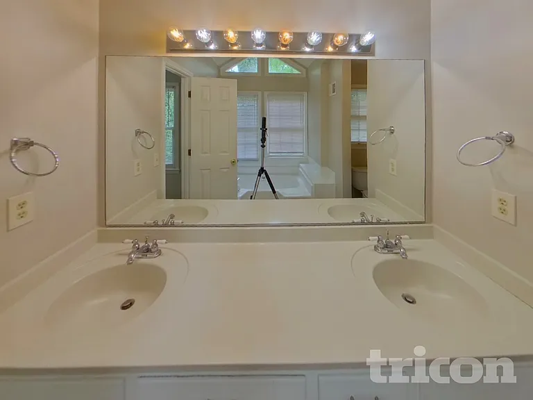 507 Ironwood Ct SE — Photo 11