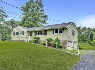 45 9th St, Hillsborough, NJ 08844