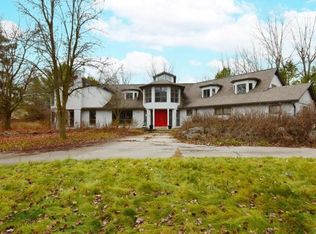 6245 Oakridge Dr, Washington, MI 48094