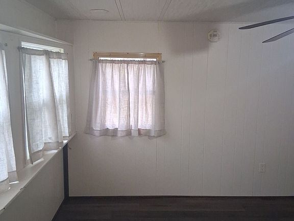 3rd image of 132 Stark Ln