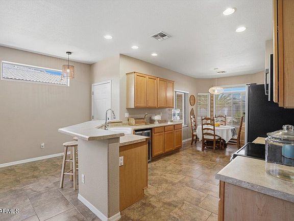 5th image of 1231 N LANTANA Place